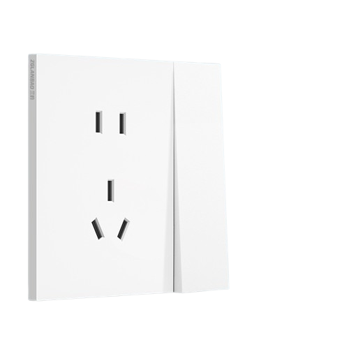 Five-hole dual USB socket